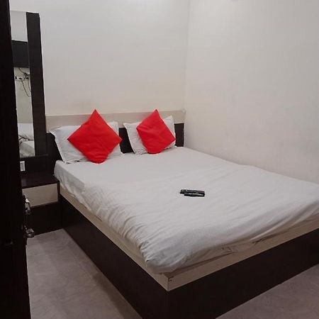 Hotel Nahta Palace Ujjain Extérieur photo